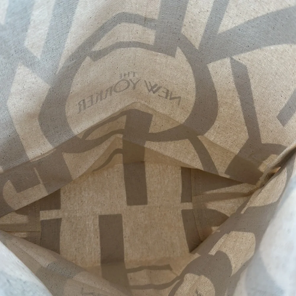 New Yorker Black and Light Tan Canvas Tote Bag - Picture 4 of 7